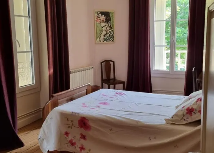 Logis De Pagnolet Casa de Férias *