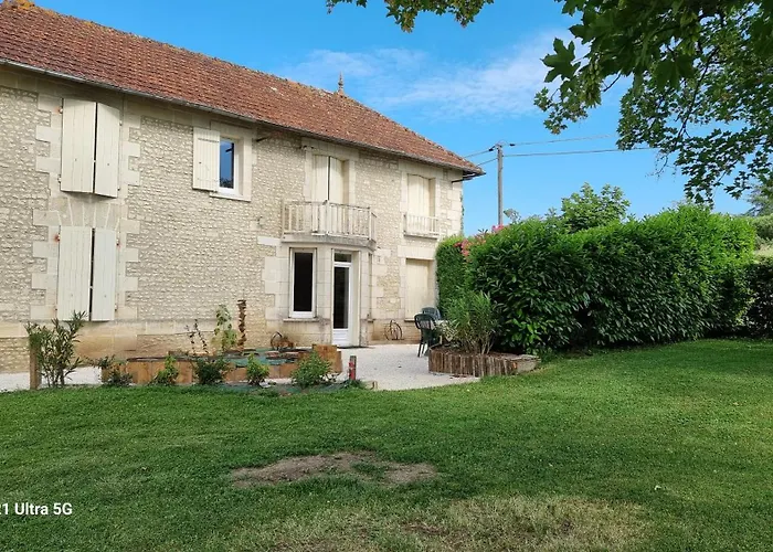 Logis De Pagnolet Casa de Férias *